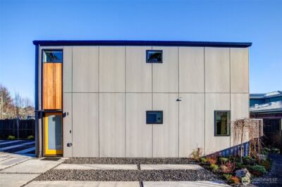 4411 S Holly Street , Seattle, WA 98118 - Photo 2