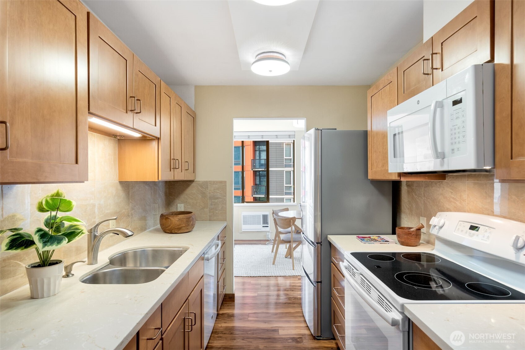 1120 8th Avenue #1003, Seattle, WA 98101