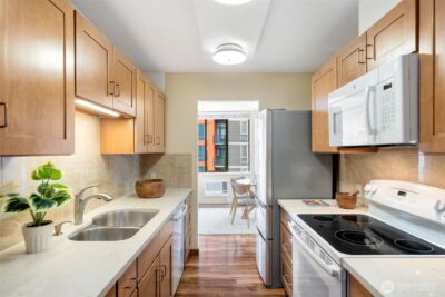 1120 8th Avenue #1003, Seattle, WA 98101 - Photo 8