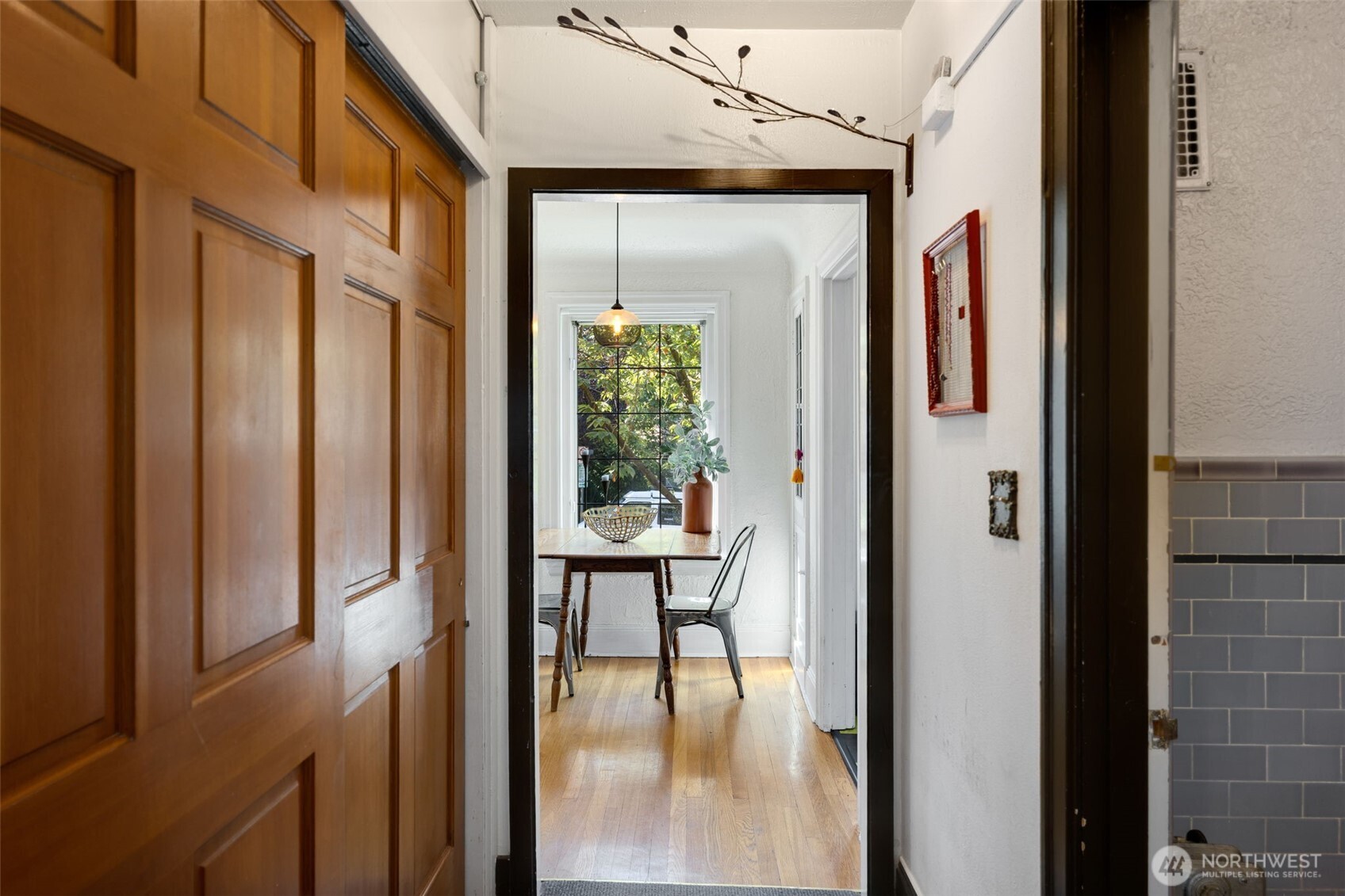 1101 17th Avenue #201, Seattle, WA 98122