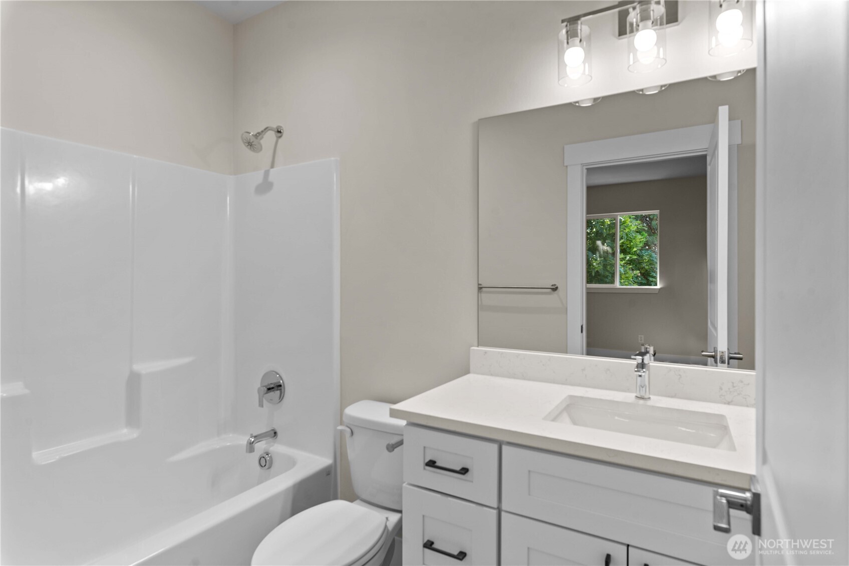 1030 Finch Lane #E2, Wenatchee, WA 98801