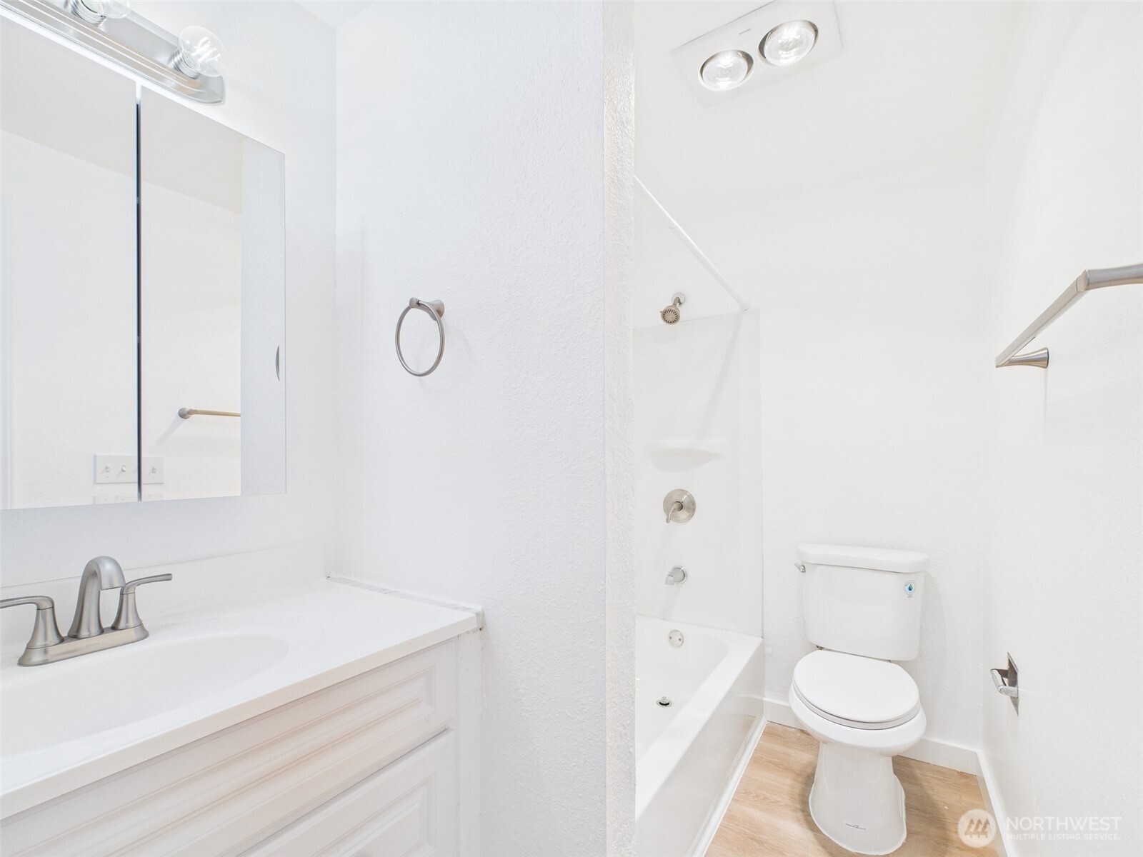 32142 46th Place SW #M6, Federal Way, WA 98023