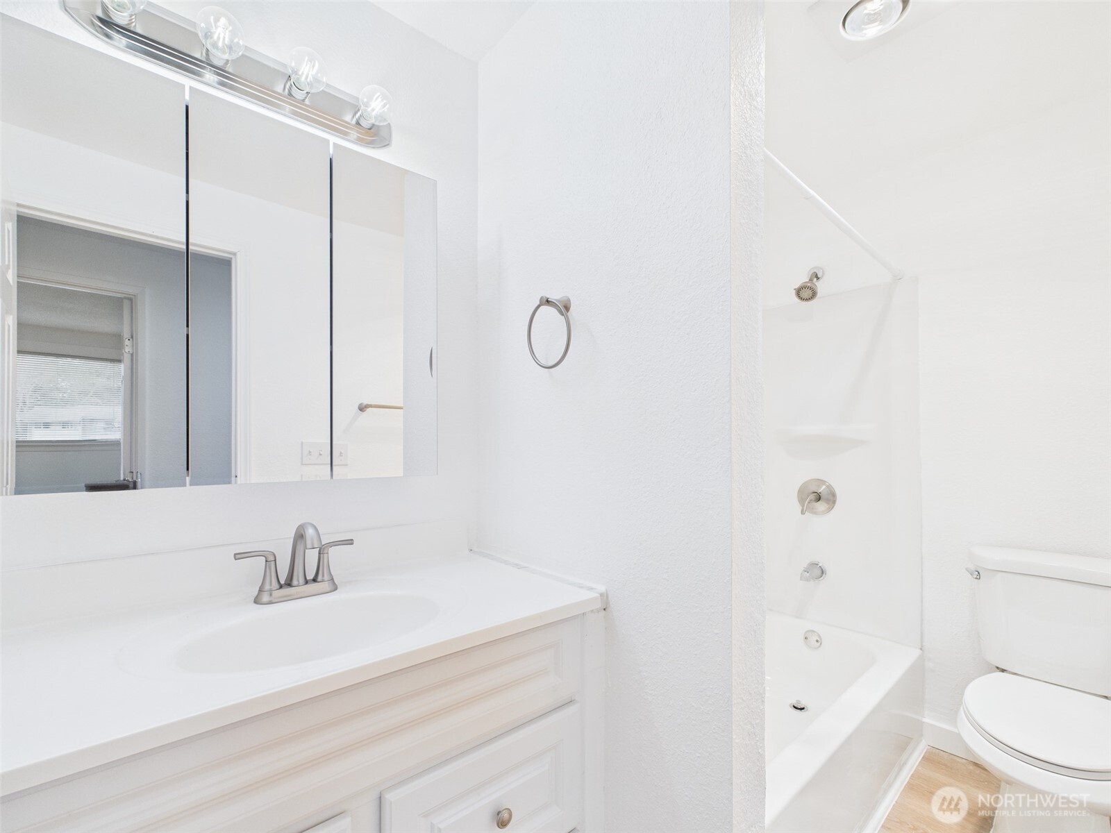 32142 46th Place SW #M6, Federal Way, WA 98023