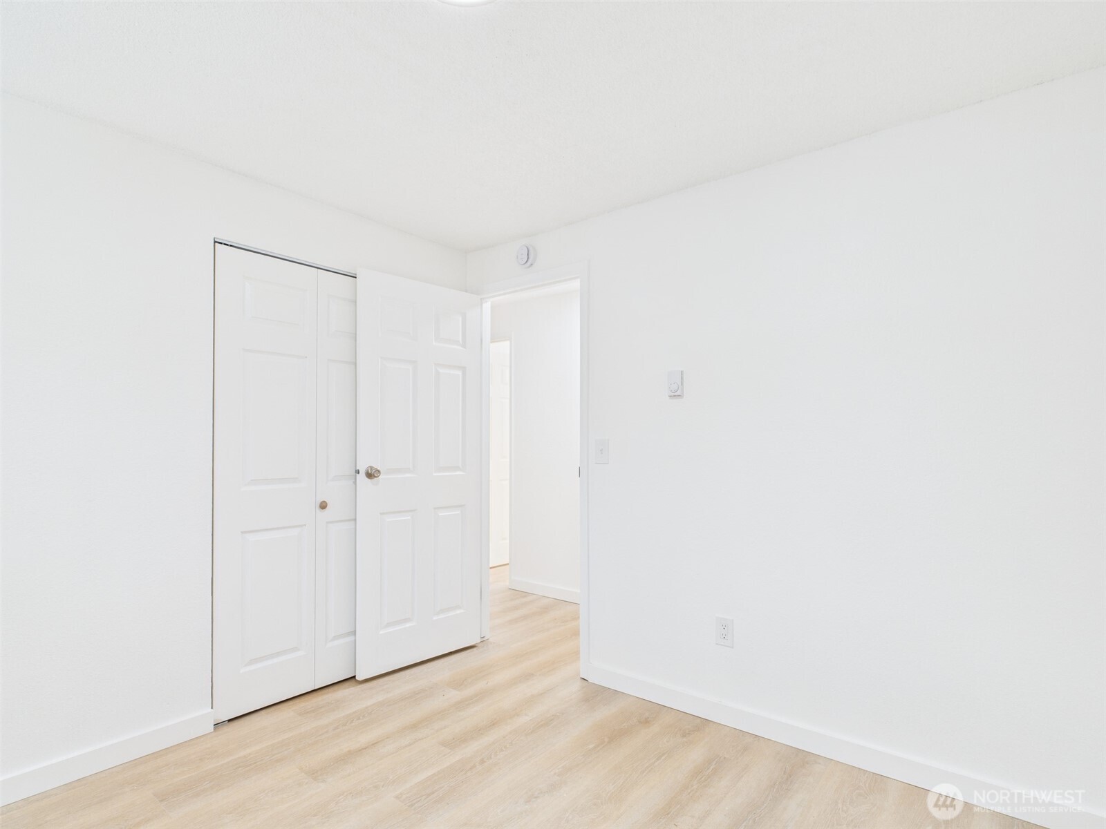 32142 46th Place SW #M6, Federal Way, WA 98023