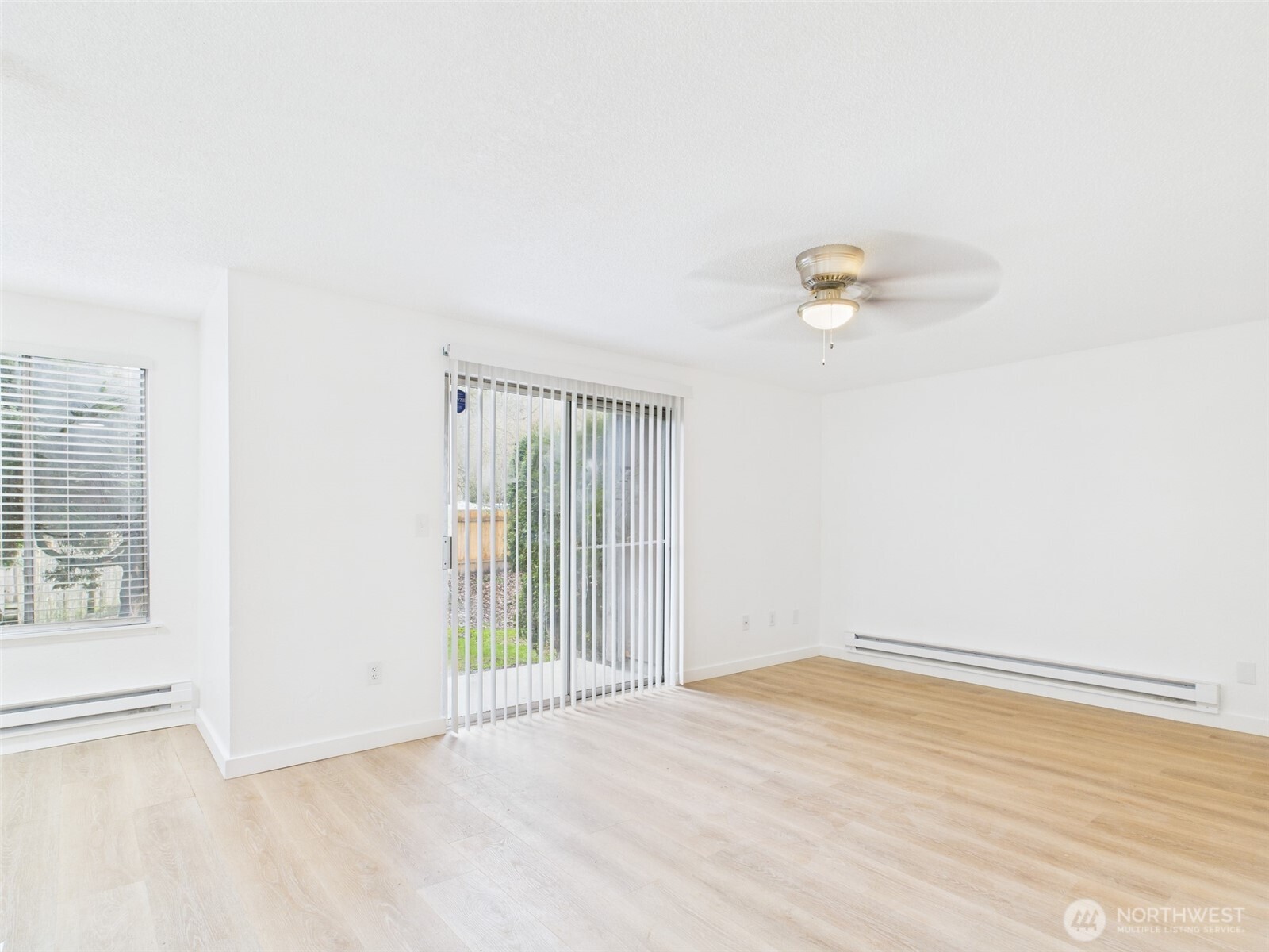 32142 46th Place SW #M6, Federal Way, WA 98023