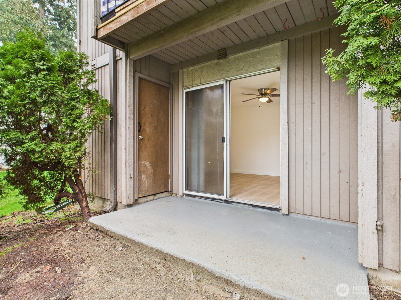 32142 46th Place SW #M6, Federal Way, WA 98023