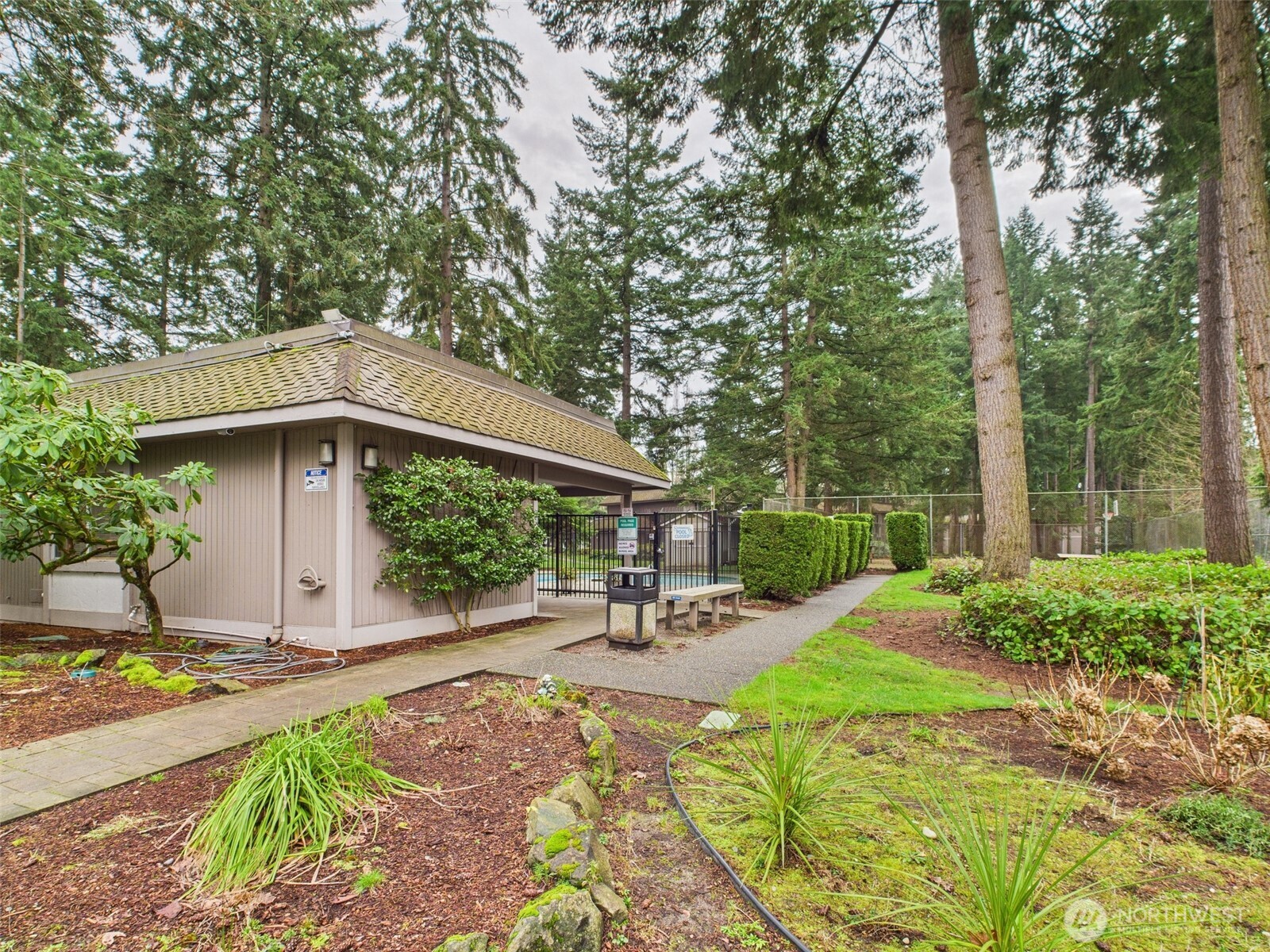 32142 46th Place SW #M6, Federal Way, WA 98023