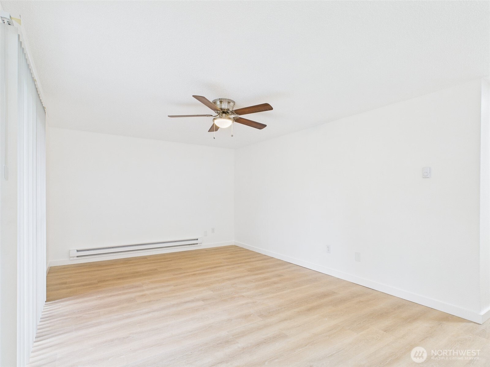 32142 46th Place SW #M6, Federal Way, WA 98023