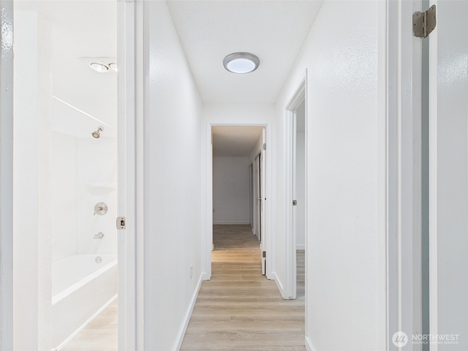 32142 46th Place SW #M6, Federal Way, WA 98023