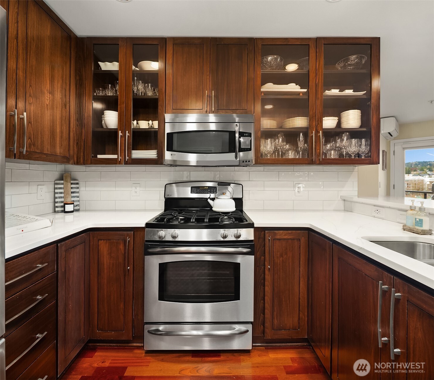 220 1st Street #310, Kirkland, WA 98033