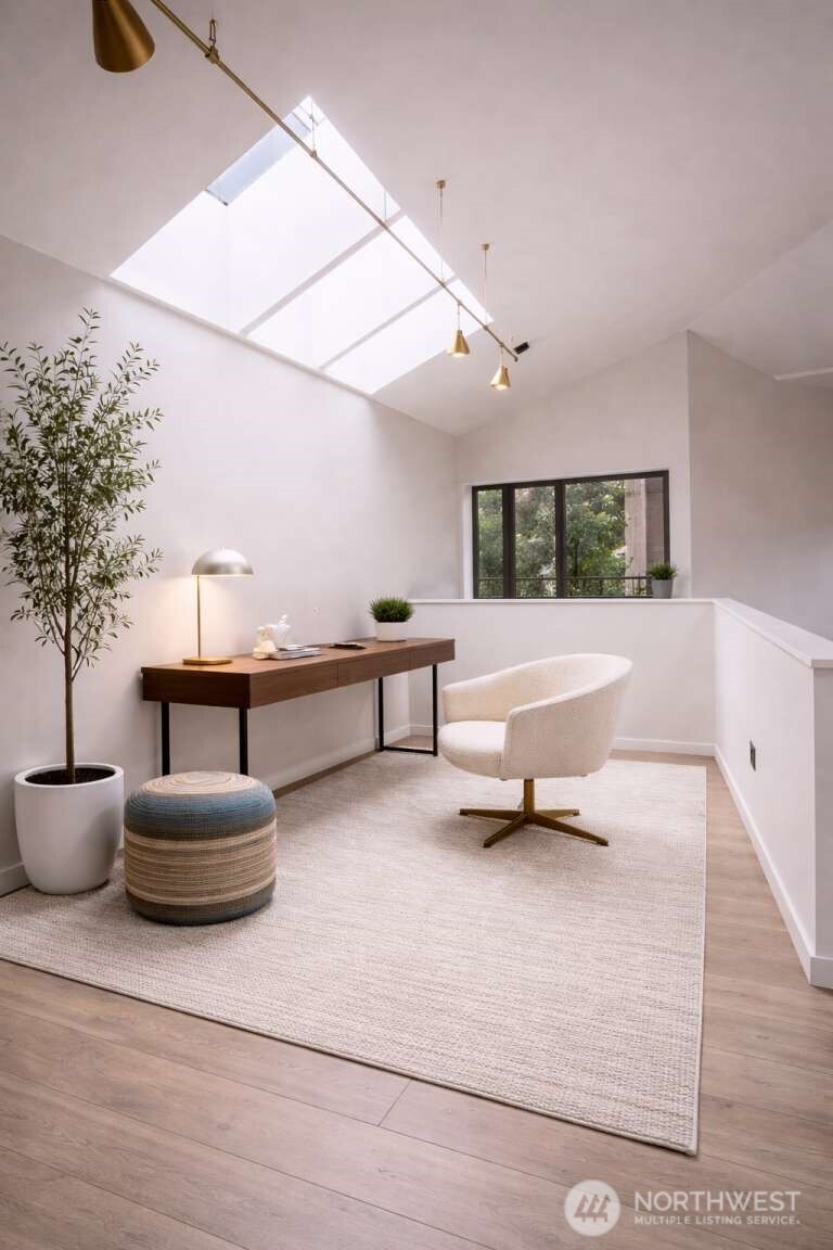 11324 83rd Place NE, Kirkland, WA 98034