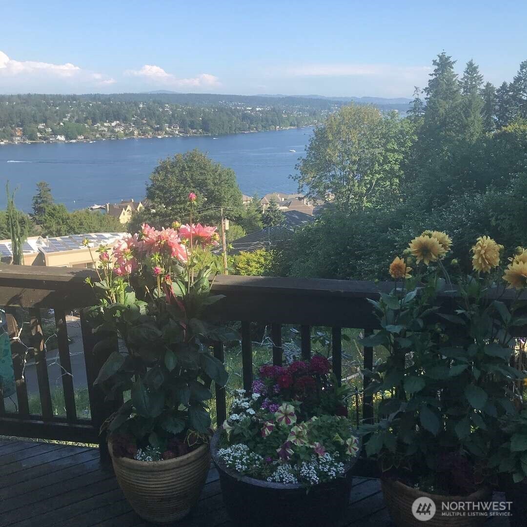 11324 83rd Place NE, Kirkland, WA 98034