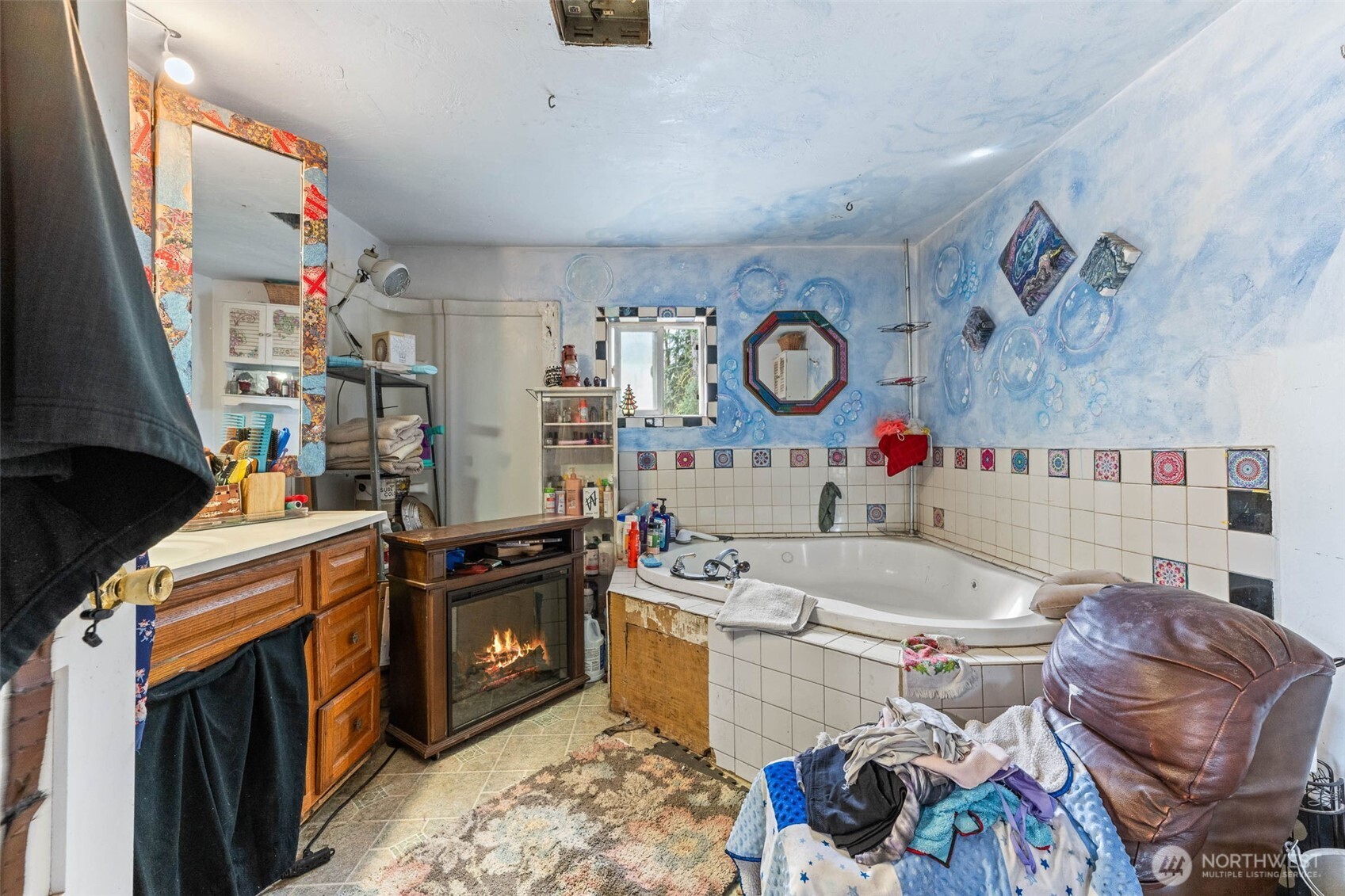 1930 E Crestview Drive , Shelton, WA 98584