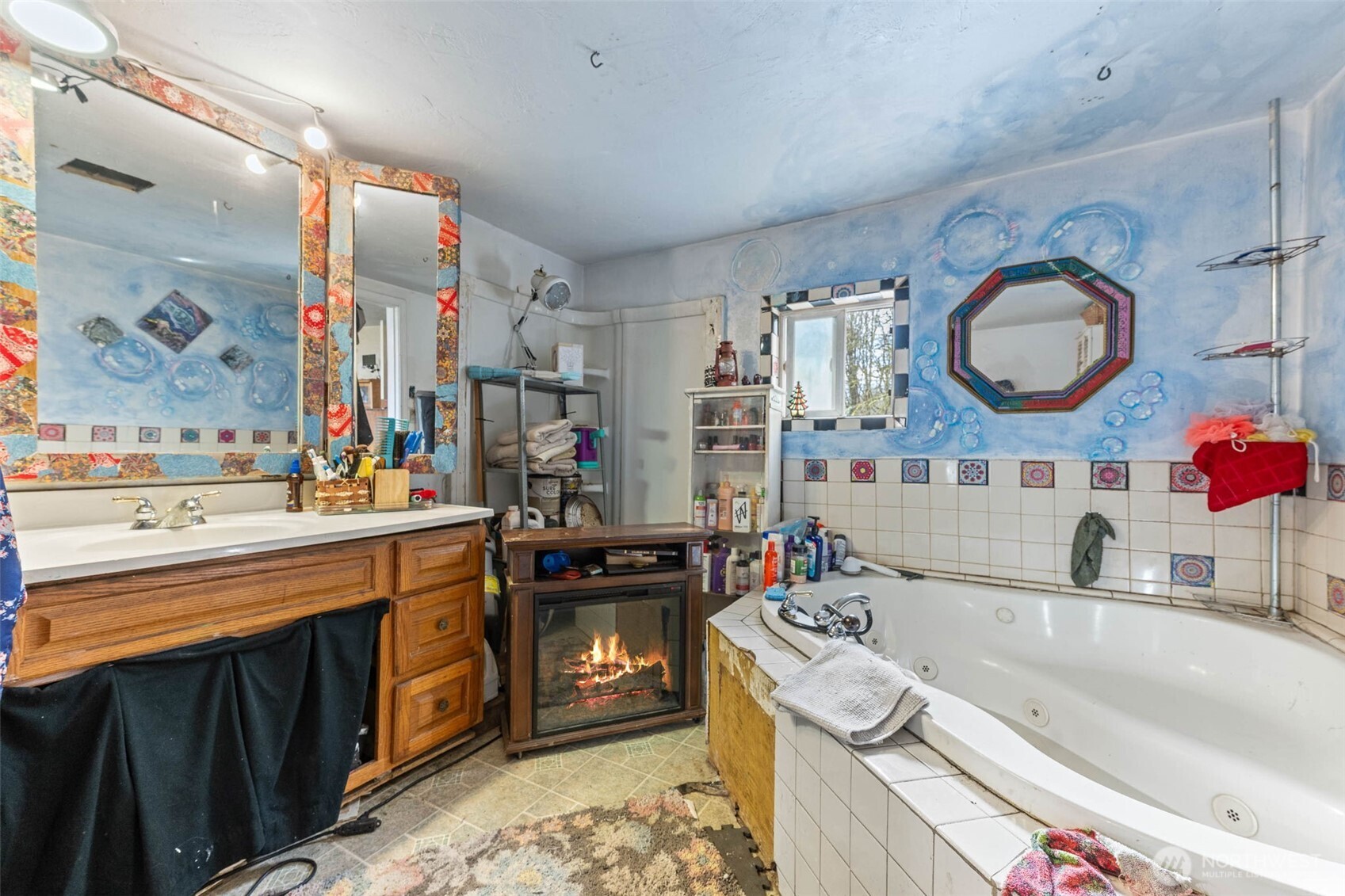 1930 E Crestview Drive , Shelton, WA 98584