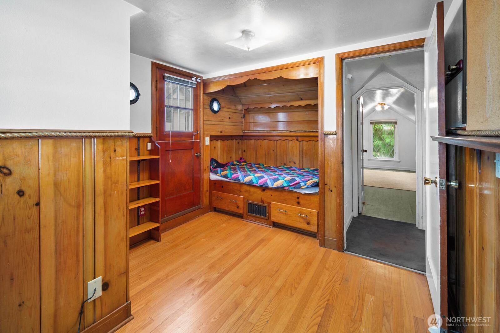 10445 Marine View Drive SW, Seattle, WA 98146