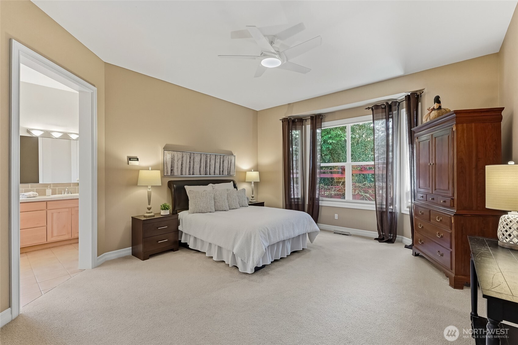 23729 NE 116th Place , Redmond, WA 98053