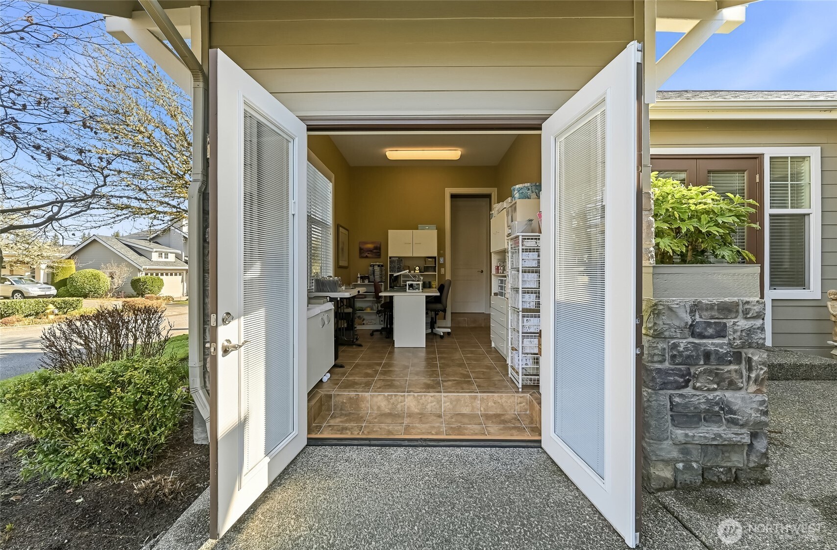 23729 NE 116th Place , Redmond, WA 98053