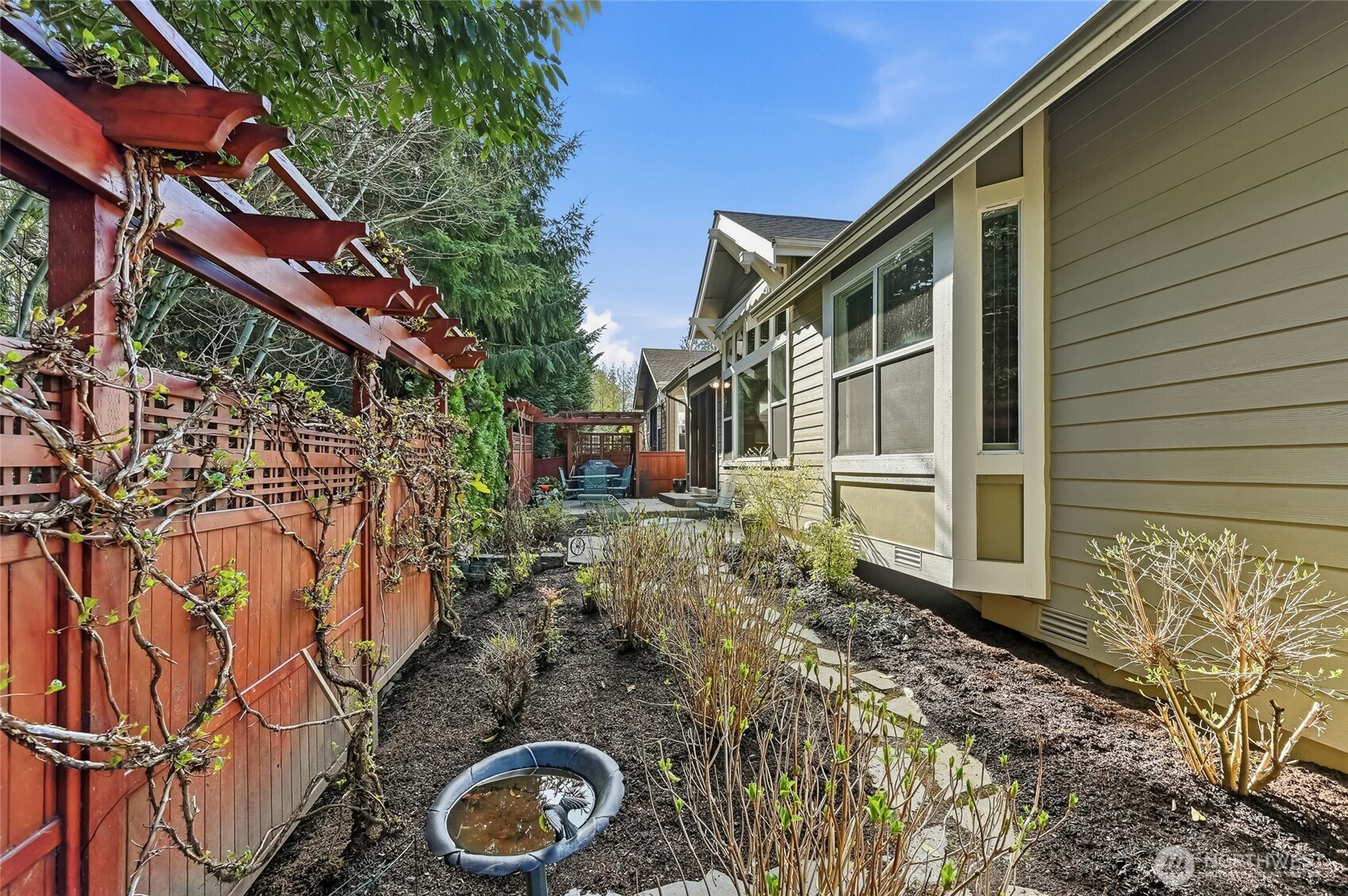 23729 NE 116th Place , Redmond, WA 98053