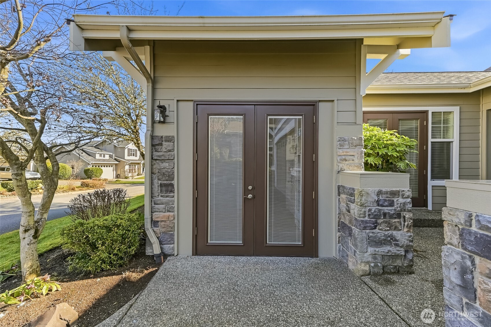 23729 NE 116th Place , Redmond, WA 98053