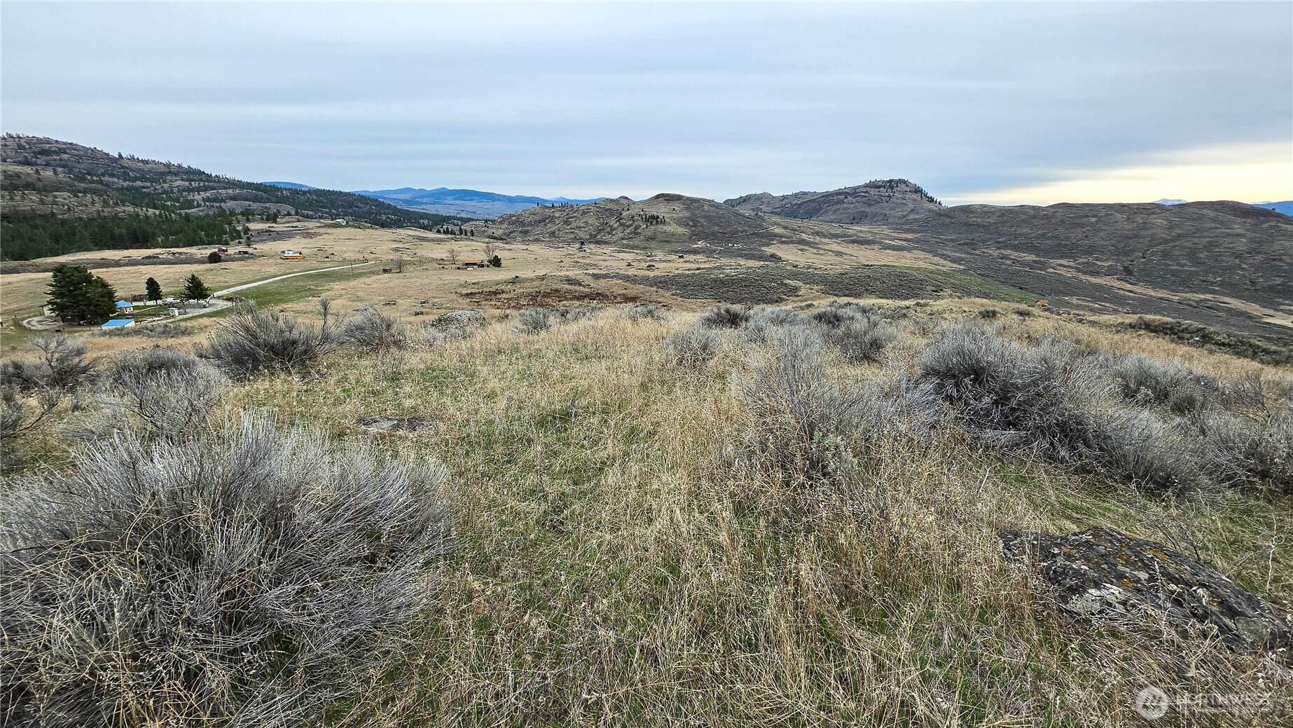 174 Round Up Road , Oroville, WA 98844