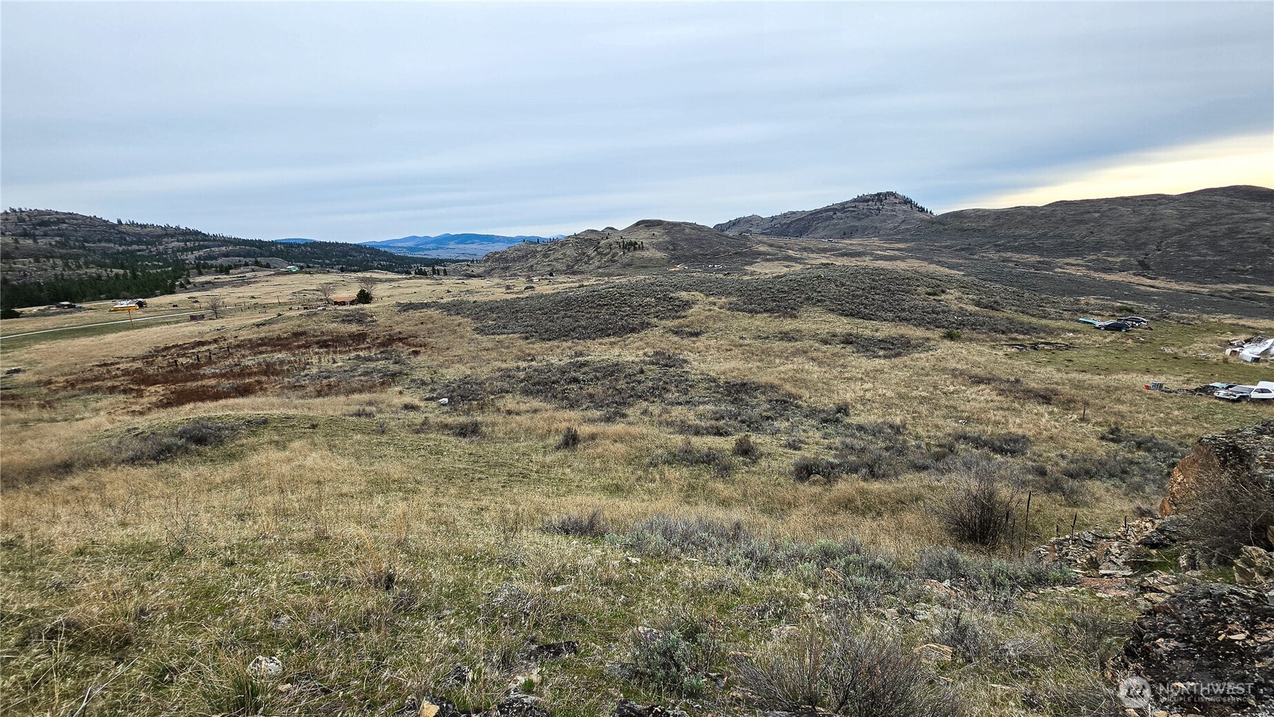 174 Round Up Road , Oroville, WA 98844