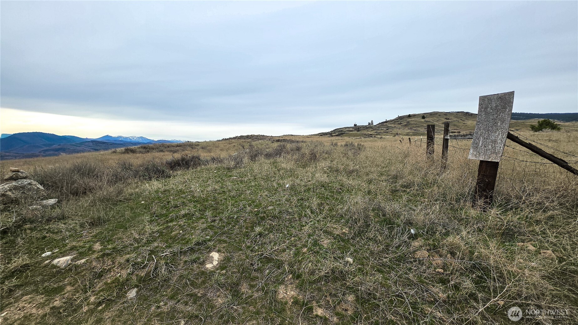 174 Round Up Road , Oroville, WA 98844