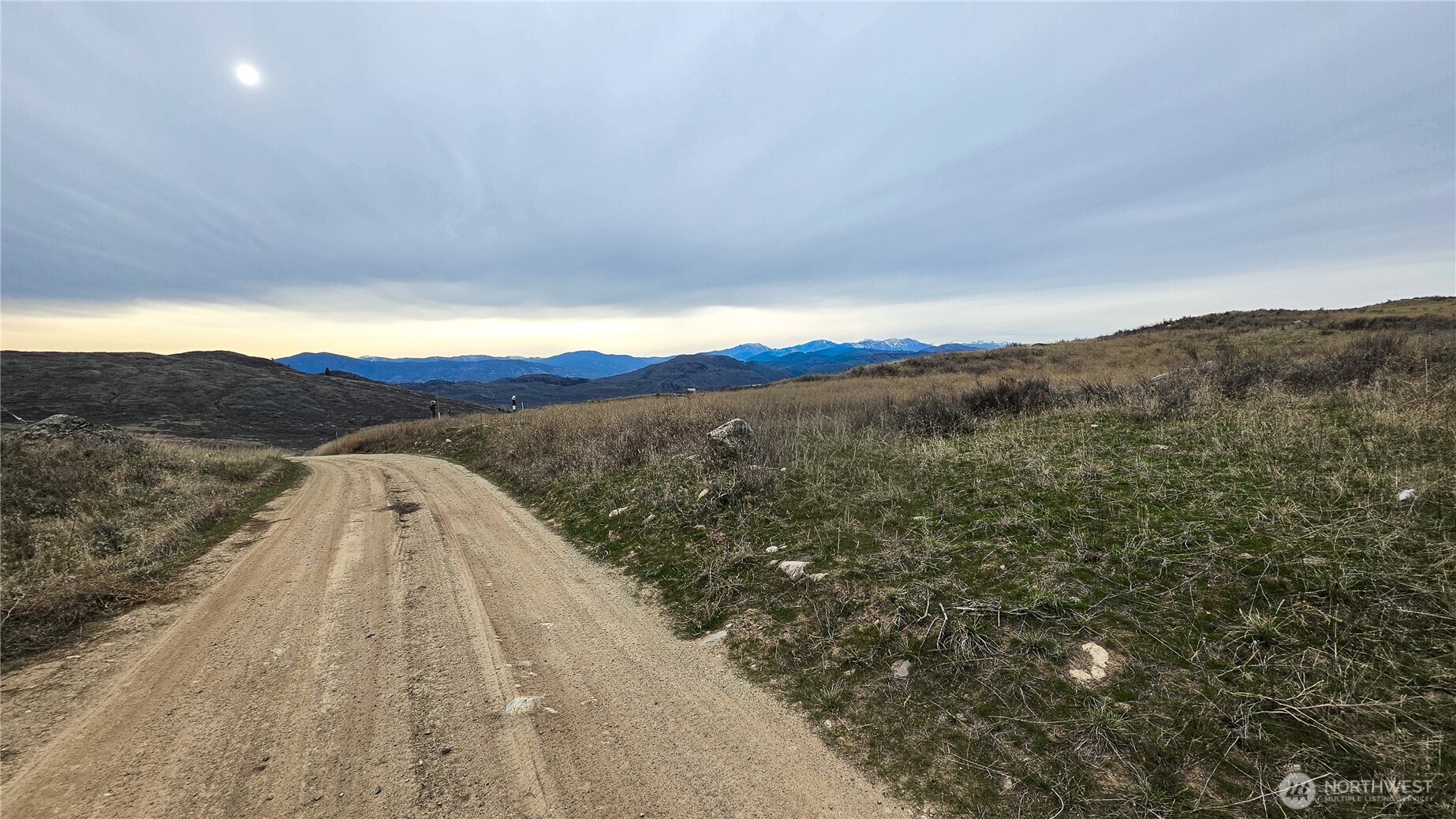 174 Round Up Road , Oroville, WA 98844