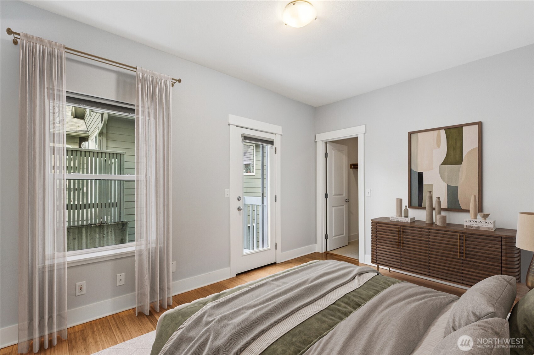 5907 40th Avenue SW #A, Seattle, WA 98136