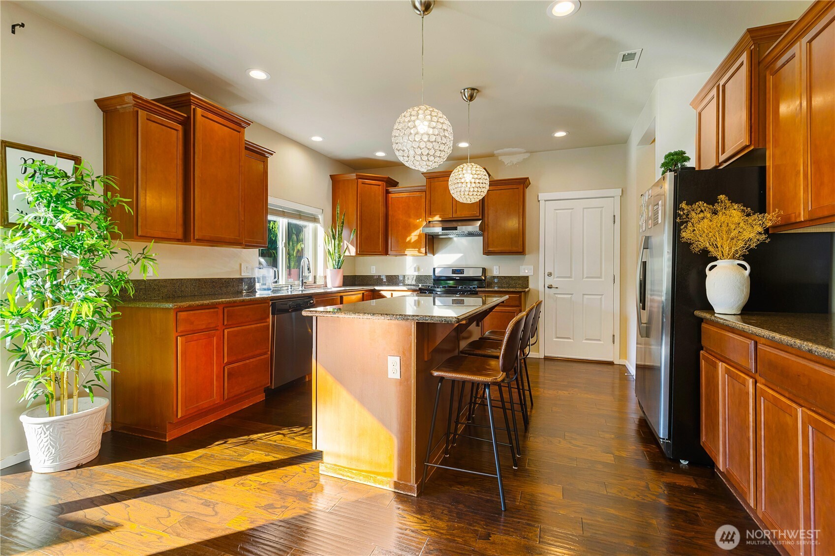 16918 6th Avenue W, Lynnwood, WA 98037