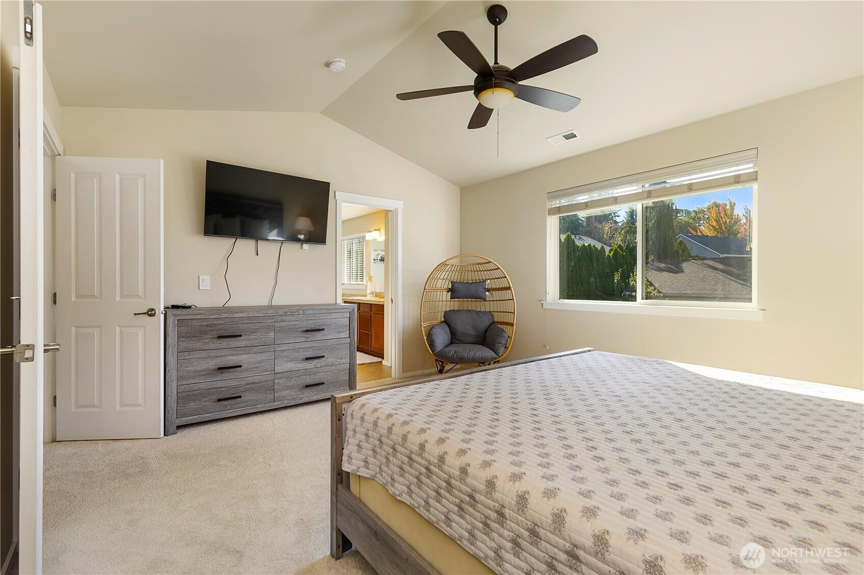 16918 6th Avenue W, Lynnwood, WA 98037