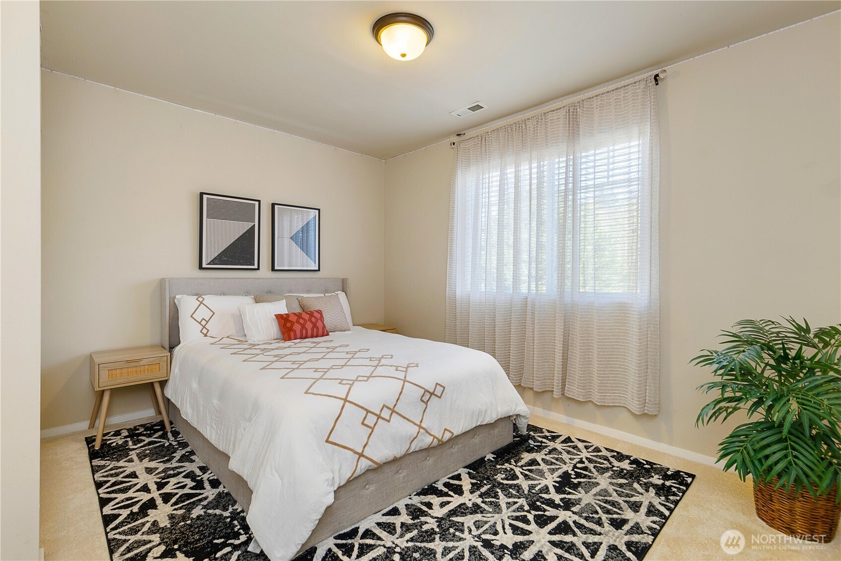 16918 6th Avenue W, Lynnwood, WA 98037