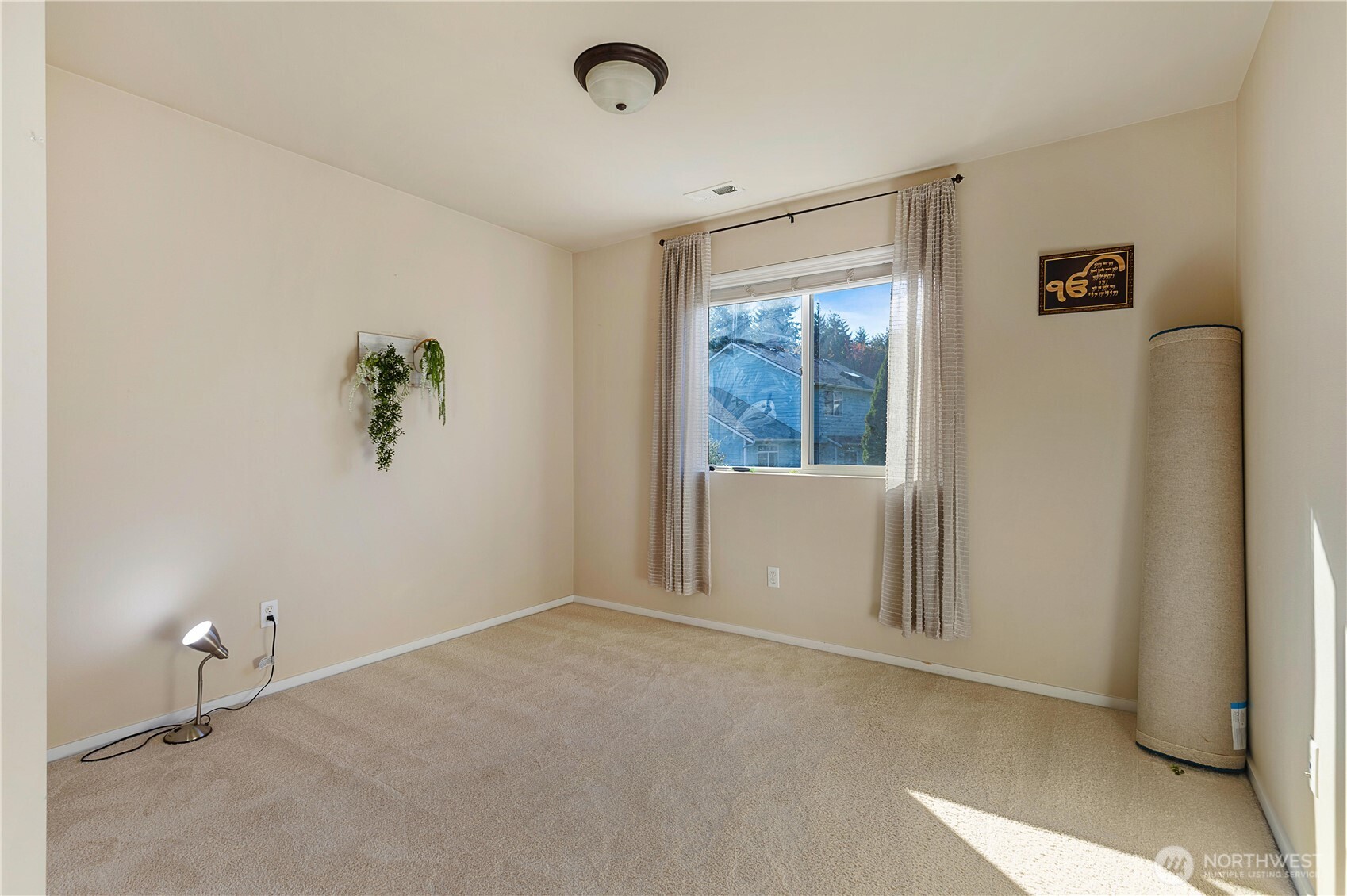 16918 6th Avenue W, Lynnwood, WA 98037