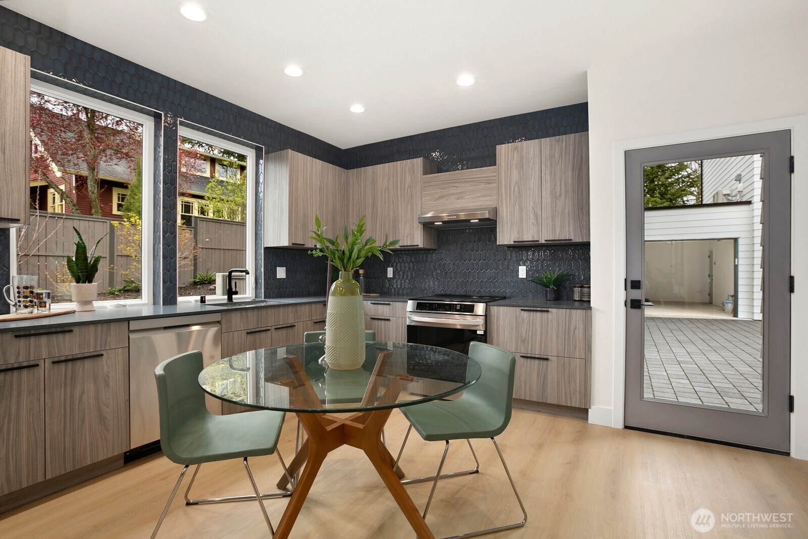 4217 S Findlay Street , Seattle, WA 98118