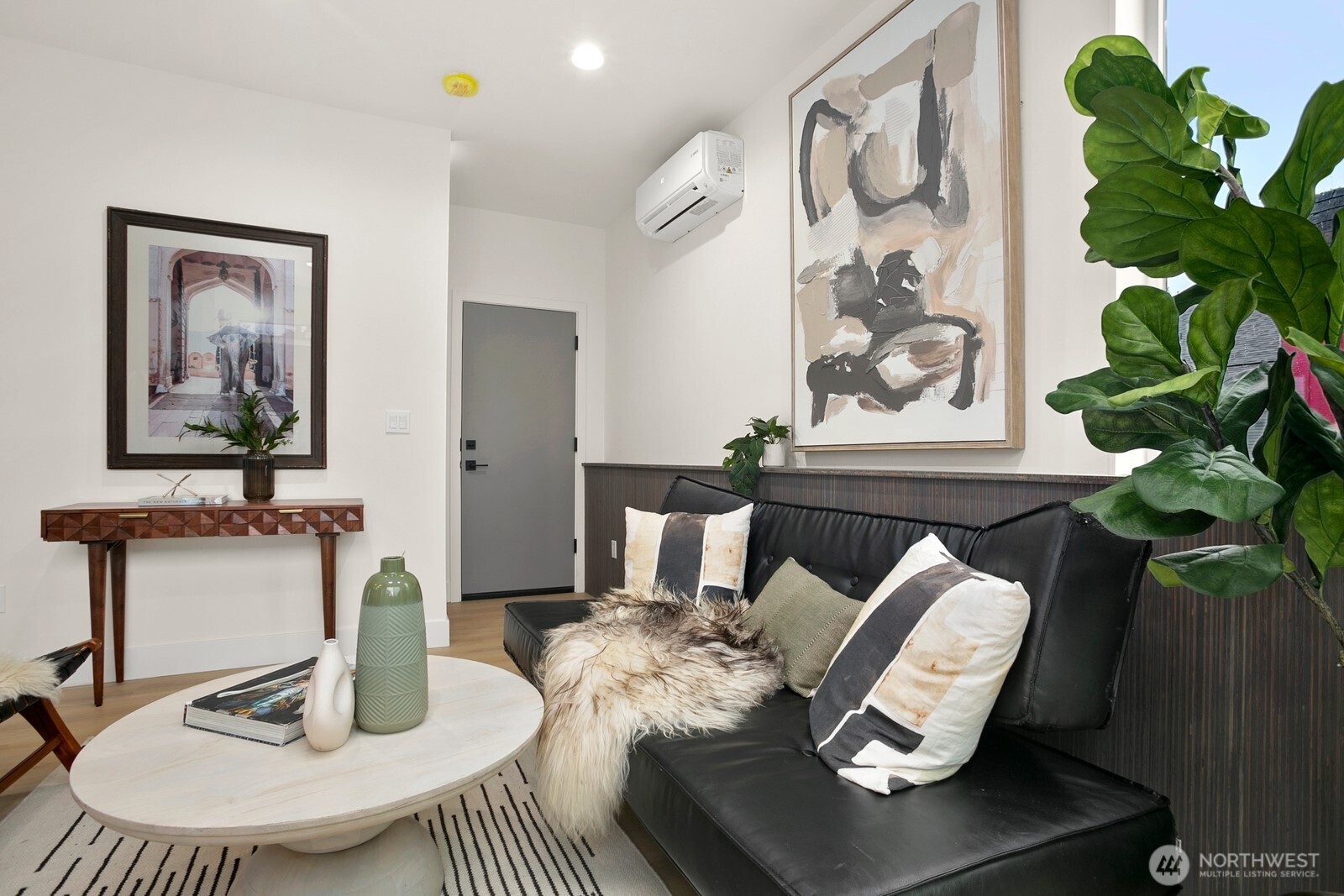 4217 S Findlay Street , Seattle, WA 98118