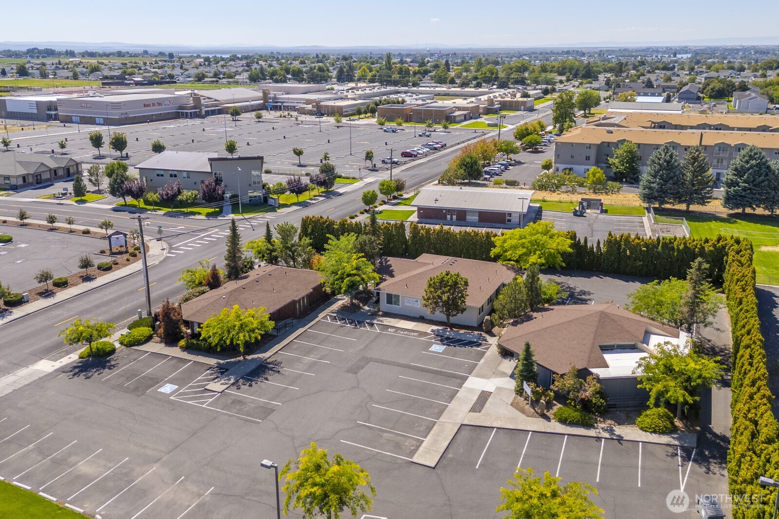 830 Sharon Avenue E, Moses Lake, WA 98837-2442