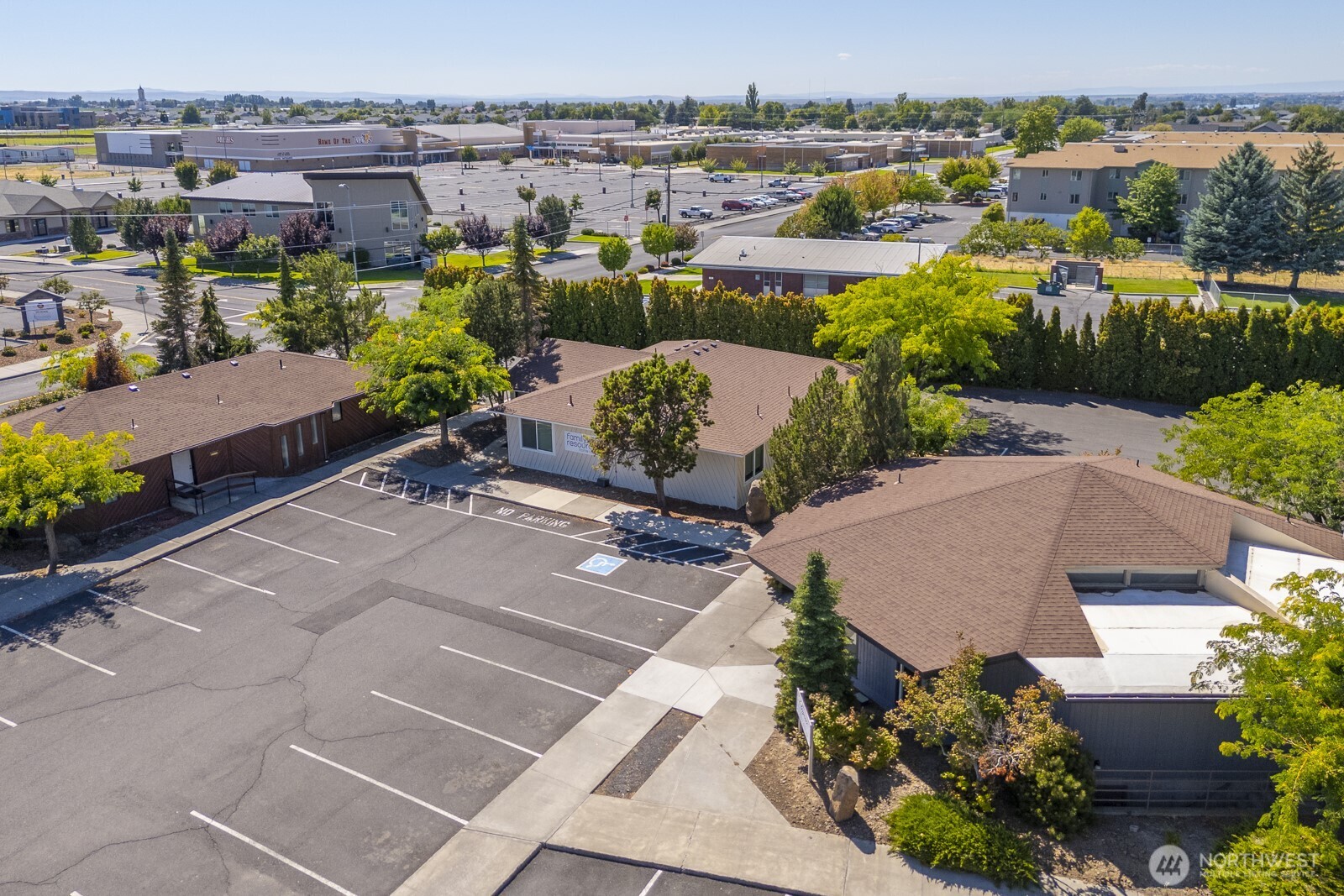 830 Sharon Avenue E, Moses Lake, WA 98837-2442