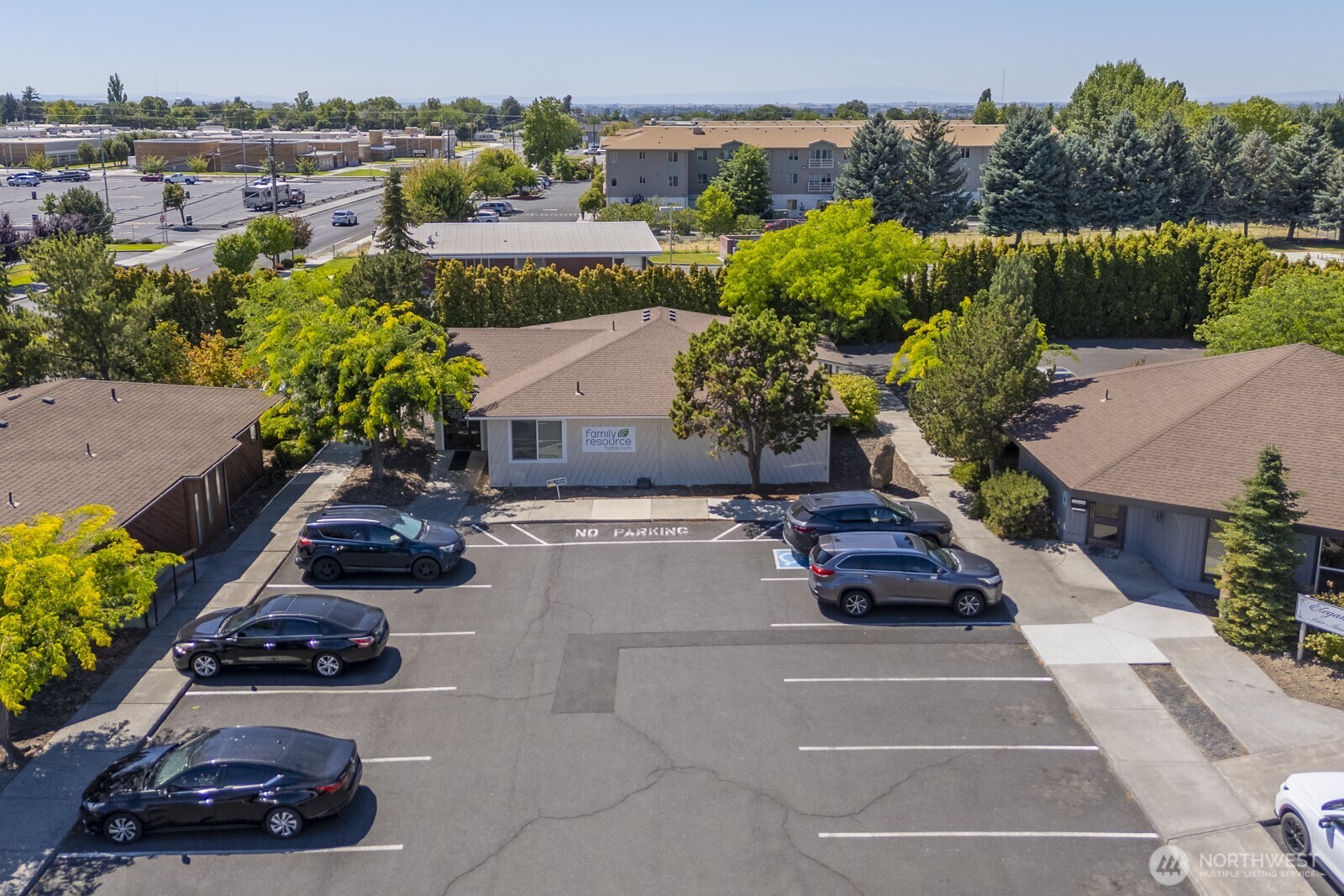830 Sharon Avenue E, Moses Lake, WA 98837-2442