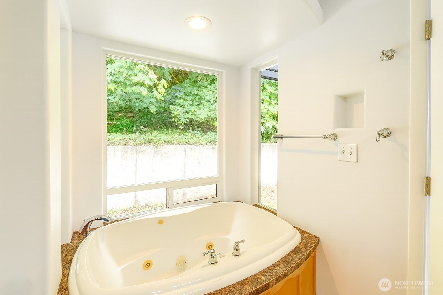 942 Shorey Road , Chehalis, WA 98532