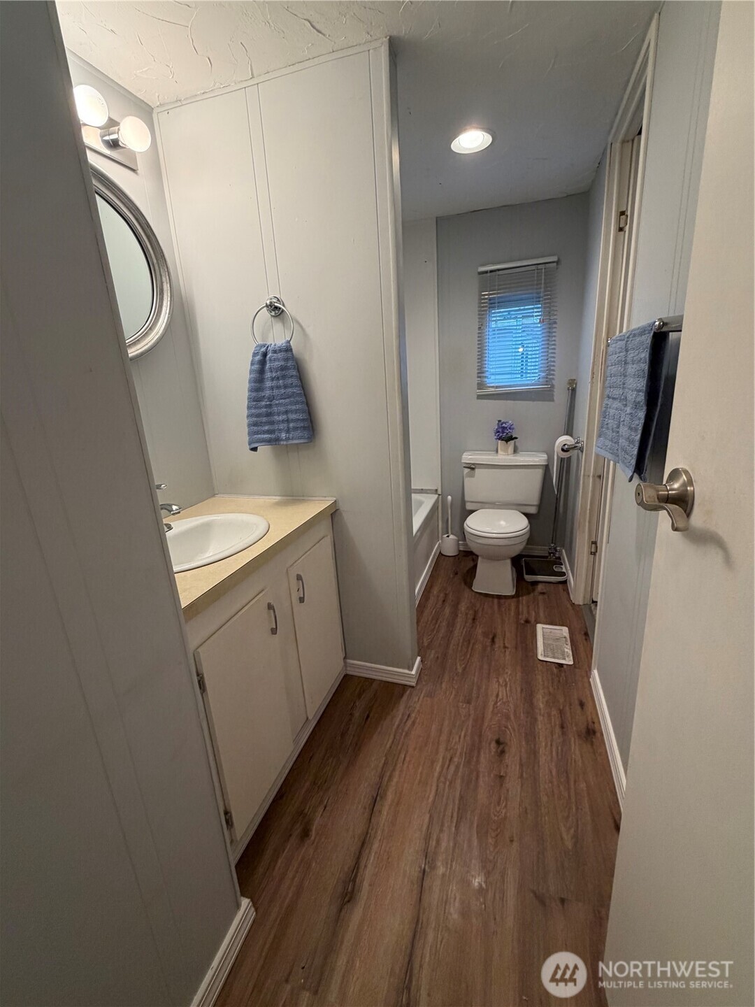 930 Trosper Road SW #3, Tumwater, WA 98512