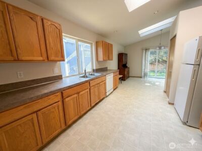2404 Boulevard Heights Loop SE, Olympia, WA 98501 - Photo 7