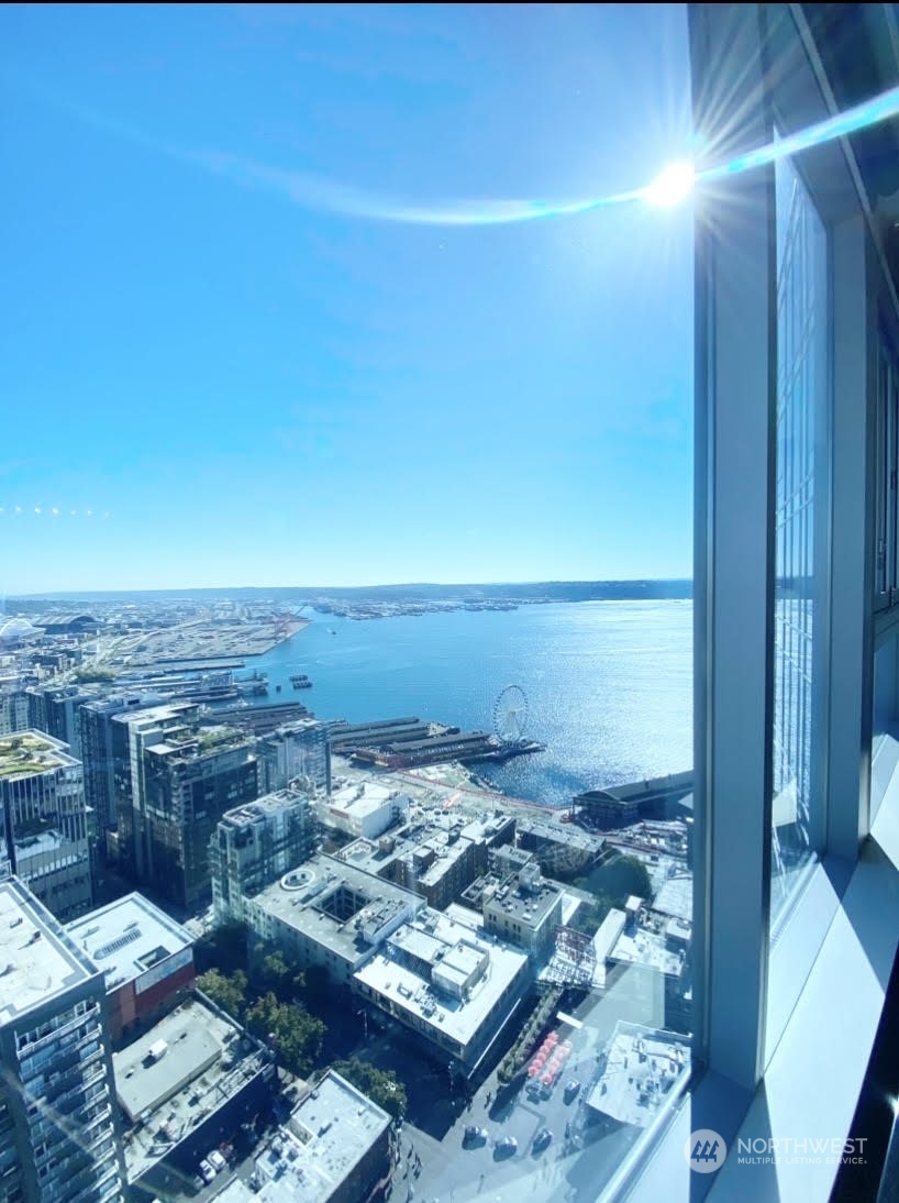 1521 2nd Avenue #3601, Seattle, WA 98101