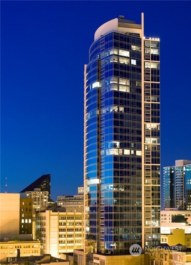 1521 2nd Avenue #3601, Seattle, WA 98101