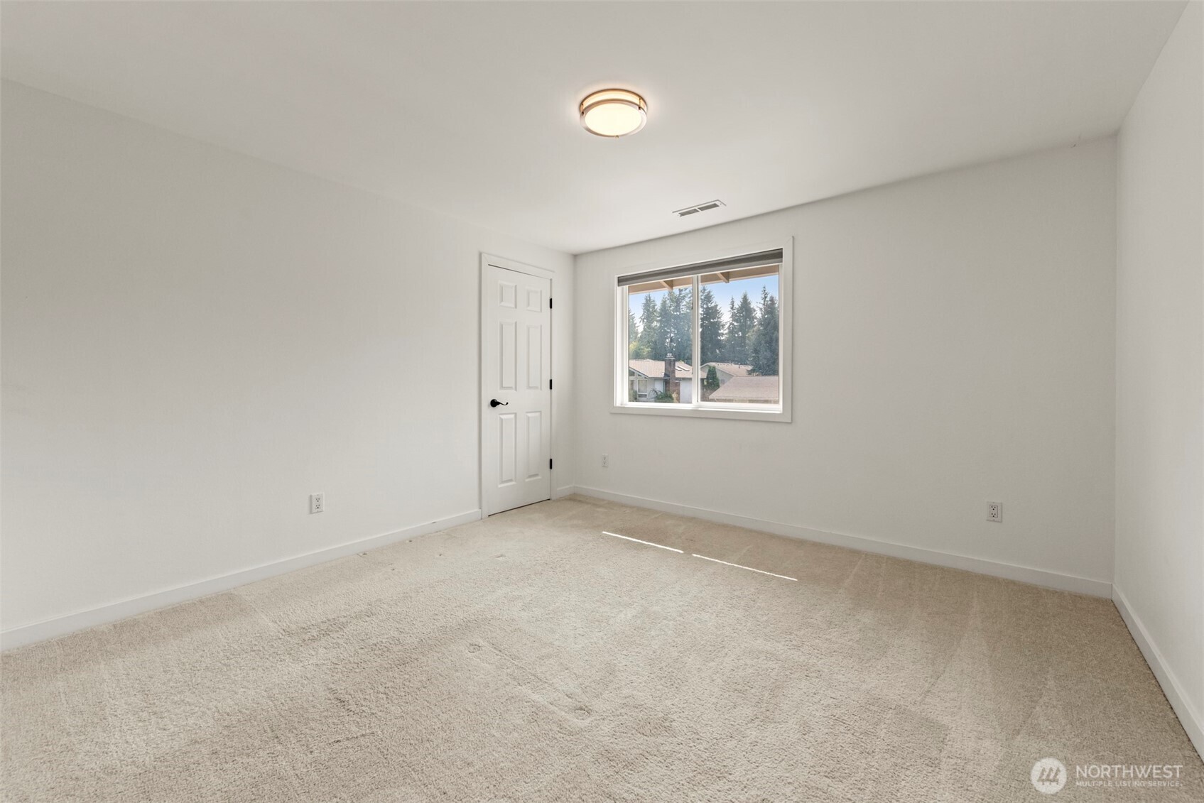 12518 SE 67th Street , Bellevue, WA 98006