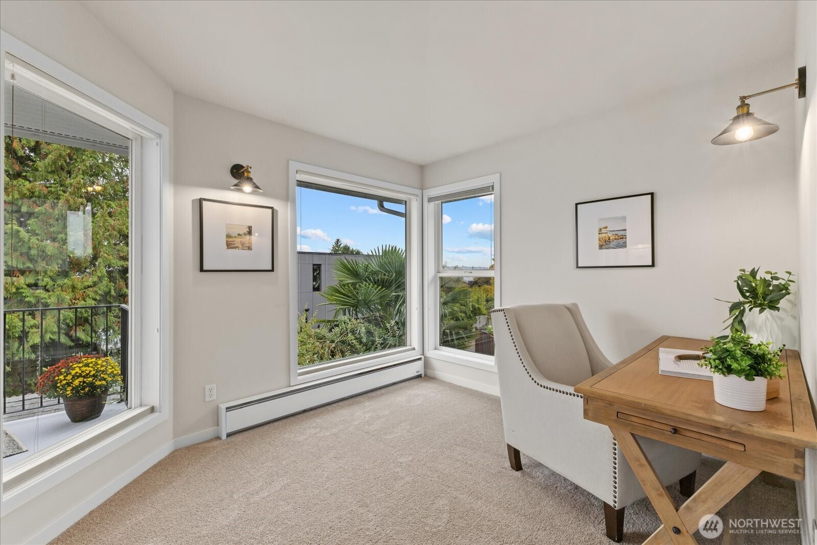 221 8th Avenue W, Kirkland, WA 98033