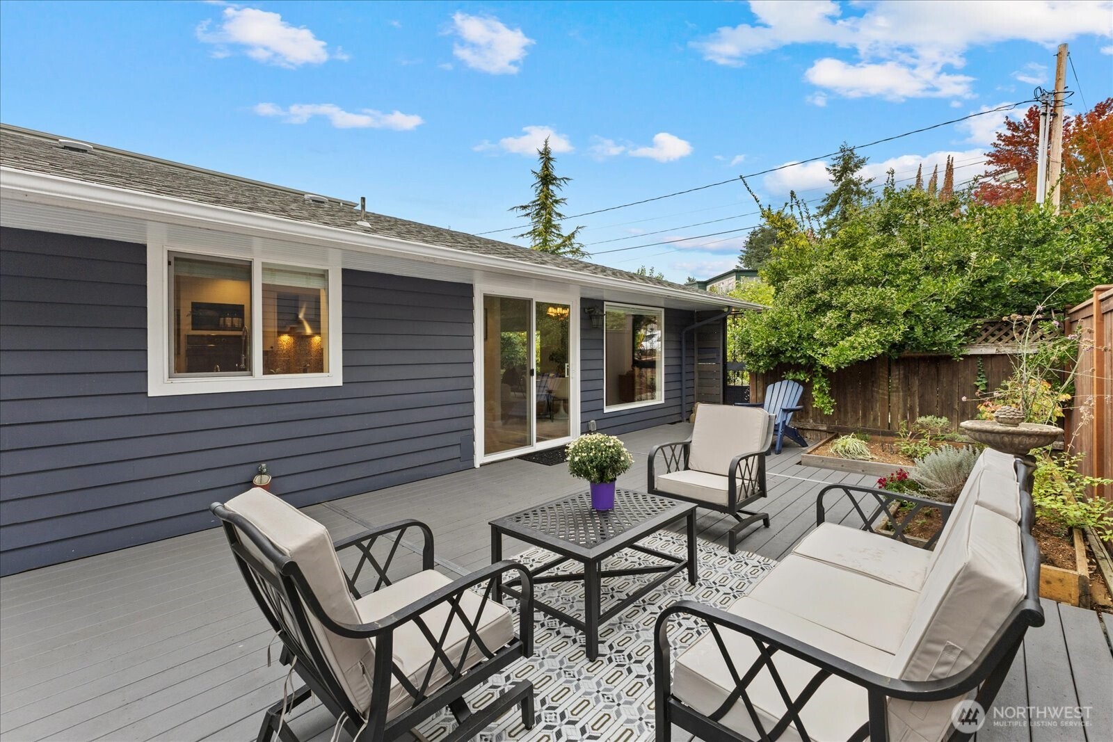 221 8th Avenue W, Kirkland, WA 98033