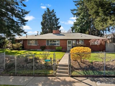 1116 S Woodlawn Street , Tacoma, WA 98465