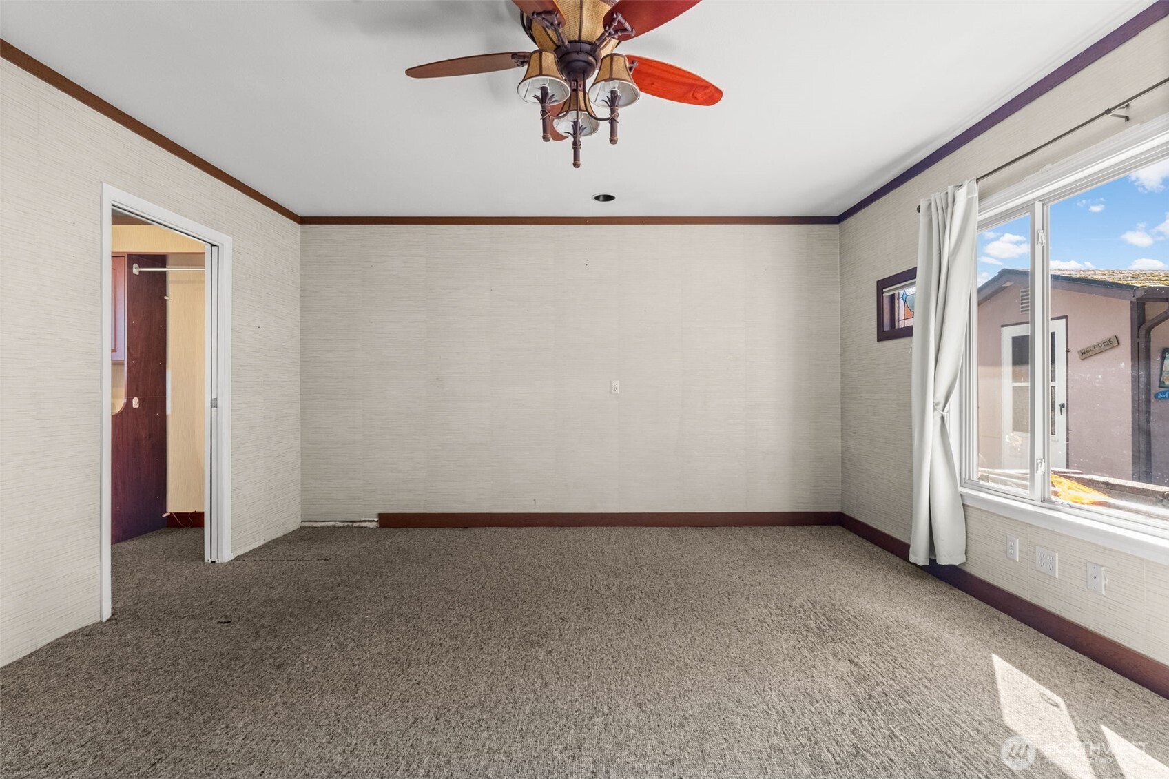 1116 S Woodlawn Street , Tacoma, WA 98465