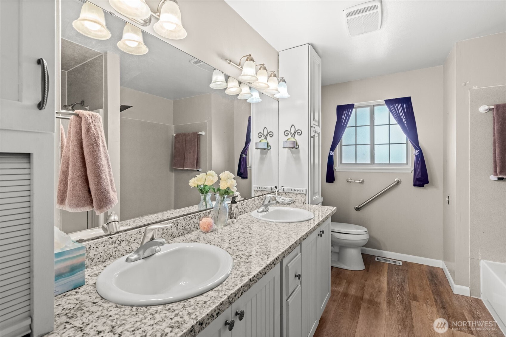 1116 S Woodlawn Street , Tacoma, WA 98465