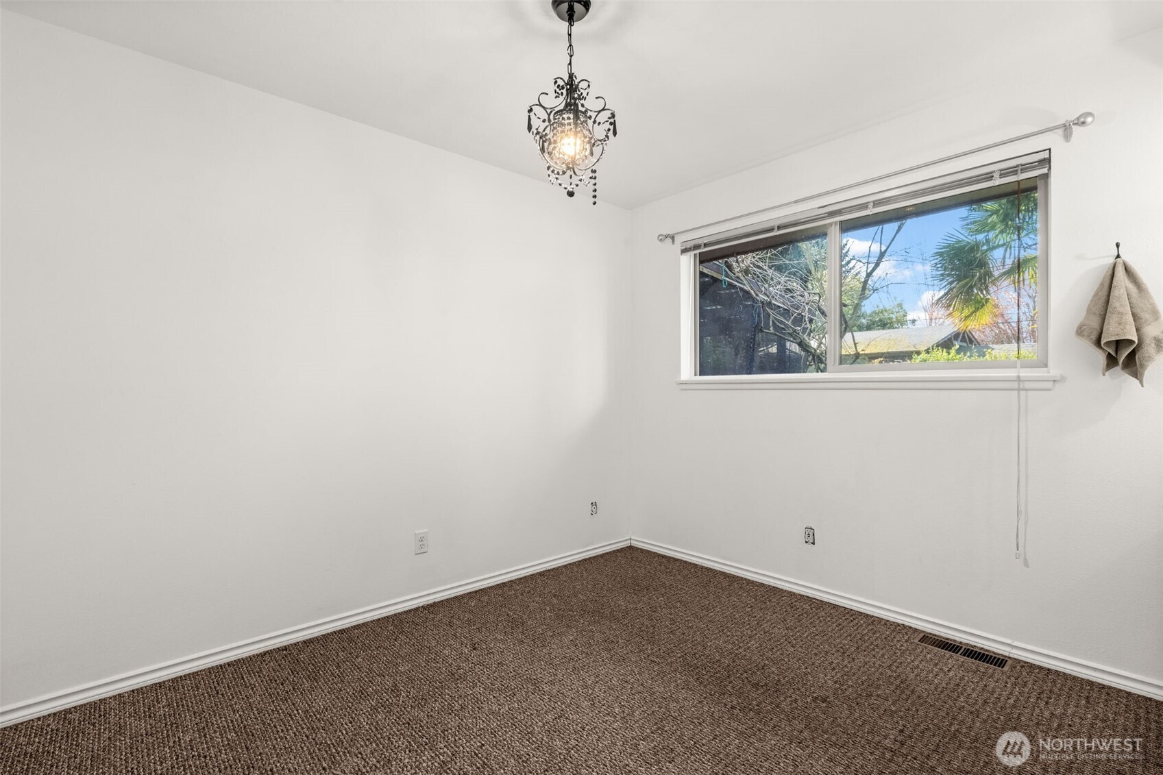 1116 S Woodlawn Street , Tacoma, WA 98465