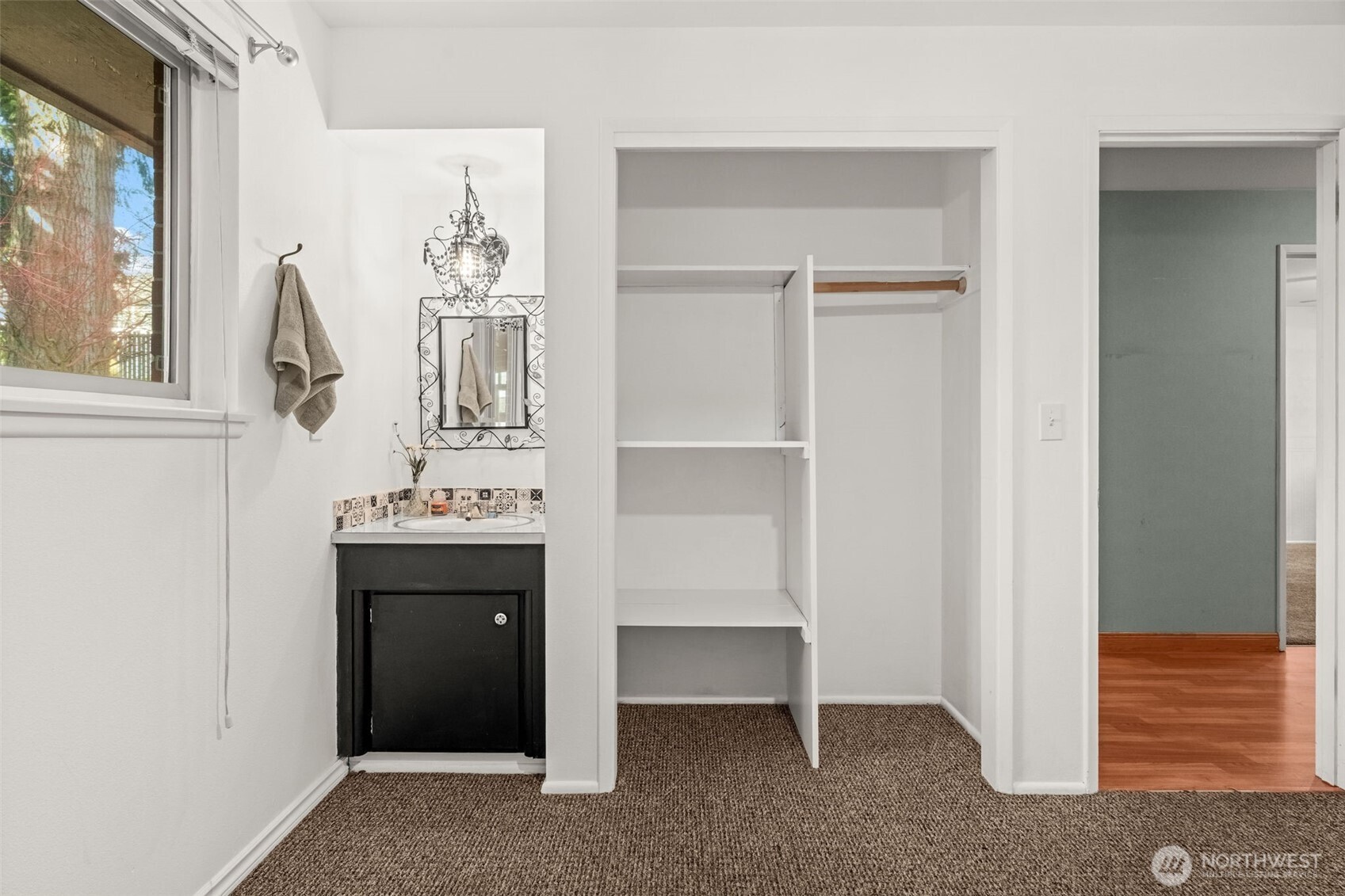 1116 S Woodlawn Street , Tacoma, WA 98465